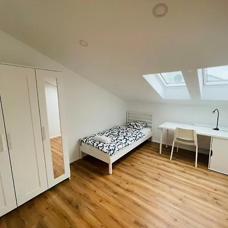 Rozna Rezidenca - Beautiful Attic For 6 People *